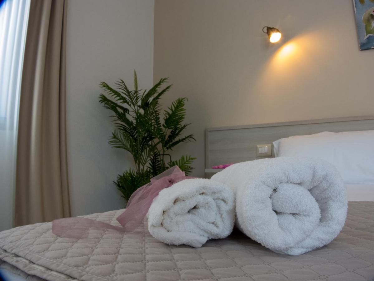 Green Guest House Oristano Buitenkant foto